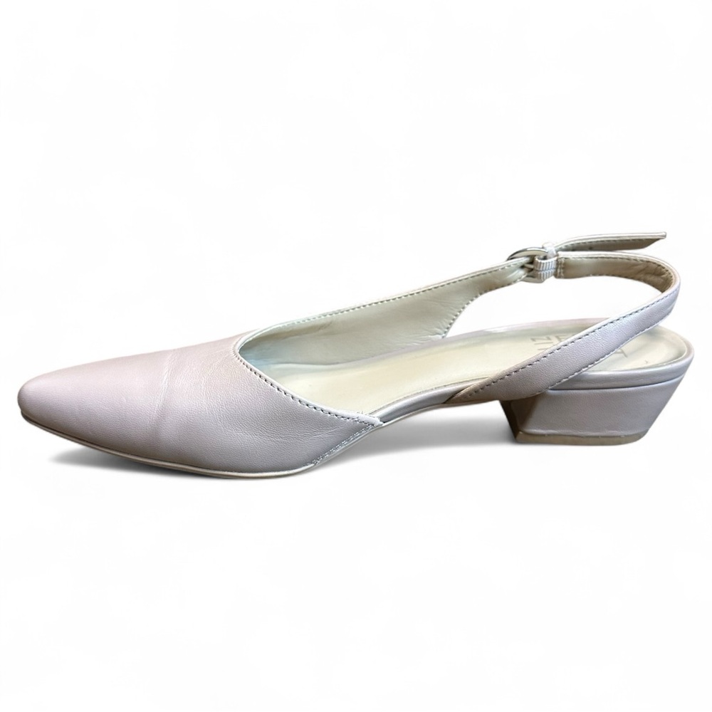 Naturalizer Banks Pump Slingback Size 7M